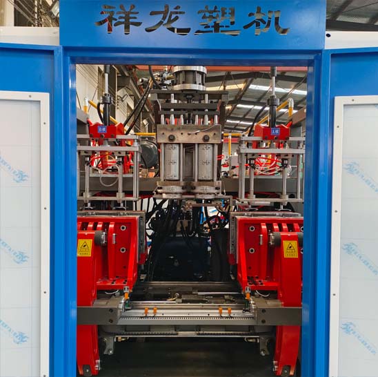 全自動(dòng)2+2型伺服吹塑機(jī)